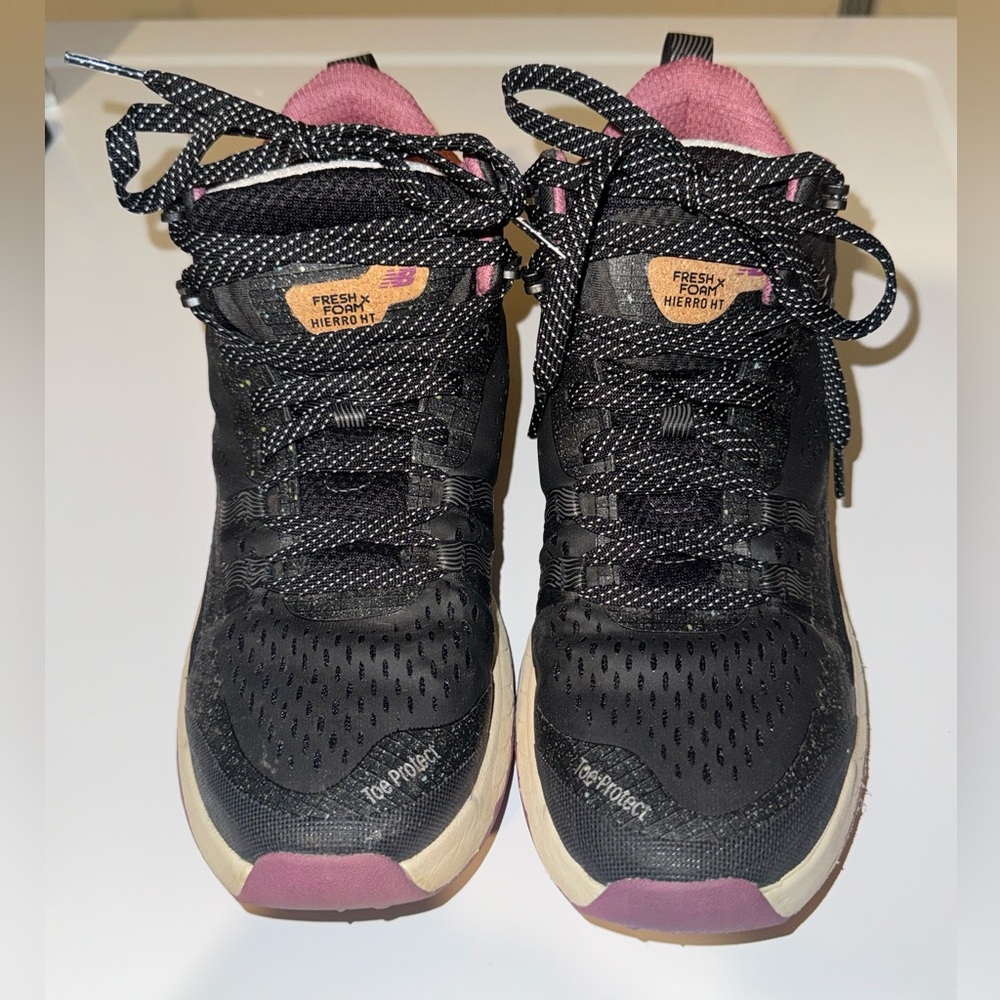 New Balance Black and Pink Women's Athletic Shoes